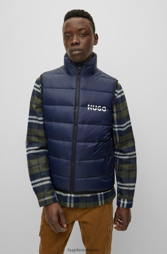 4TFNJN2003 أزرق غامق Hugo Boss جيليه مبطن بقصة ضيقة مع شعار منقسم هوغو باللون الأزرق الداكن