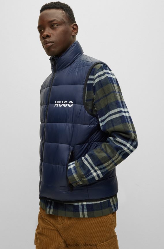 4TFNJN2003 أزرق غامق Hugo Boss جيليه مبطن بقصة ضيقة مع شعار منقسم هوغو باللون الأزرق الداكن