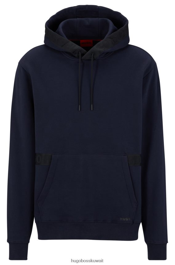 4TFNJN2090 أزرق غامق Hugo Boss هوغو هوديي من القطن العضوي باللون الأزرق الداكن مع حواف بشريط الشعار