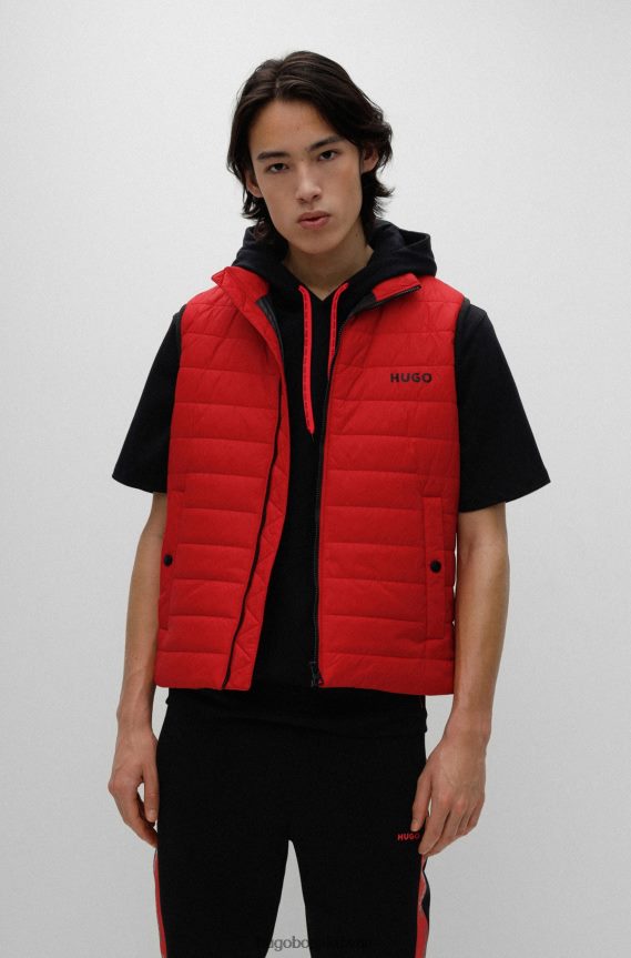 4TFNJN2093 وردي فاتح Hugo Boss جيليه مبطن طارد للماء بقصة ضيقة باللون الوردي الفاتح مع شعار هوغو متباين