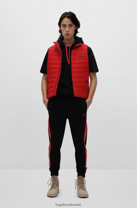 4TFNJN2093 وردي فاتح Hugo Boss جيليه مبطن طارد للماء بقصة ضيقة باللون الوردي الفاتح مع شعار هوغو متباين