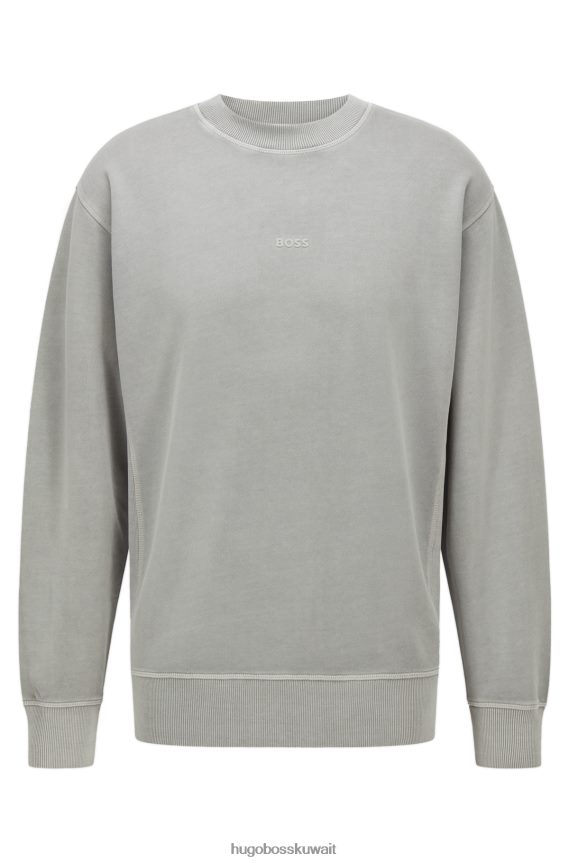 4TFNJN2097 رمادي Hugo Boss سويت شيرت هوغو برقبة دائرية من قماش تيري الفرنسي مع شعار متعدد الطبقات باللون الرمادي