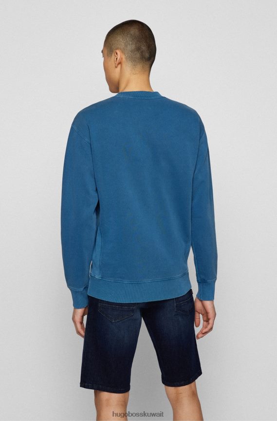 4TFNJN2100 أزرق Hugo Boss سويت شيرت برقبة دائرية من قماش تيري الفرنسي مع شعار هوغو ذو طبقات باللون الأزرق