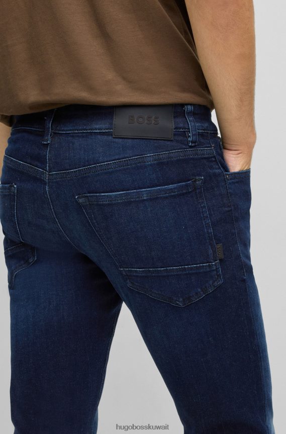 4TFNJN2132 أزرق غامق Hugo Boss جينز بقصة عادية باللون الأزرق من قماش الدنيم فائق التمدد باللون الأزرق الداكن