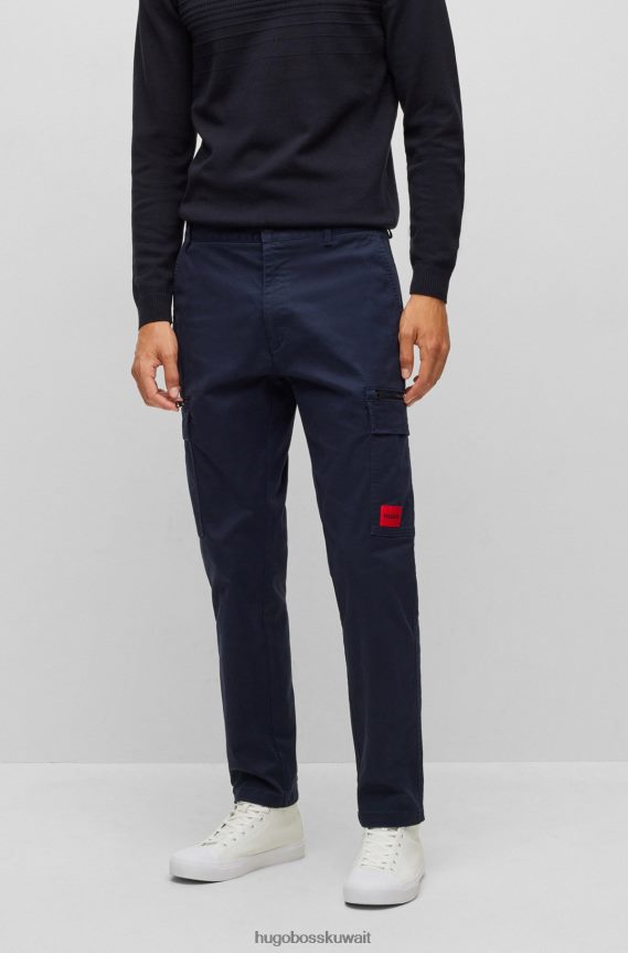 4TFNJN2155 أزرق غامق Hugo Boss بنطلون كارجو بقصة ضيقة باللون الأزرق الداكن من قماش الجبردين القطني المطاطي