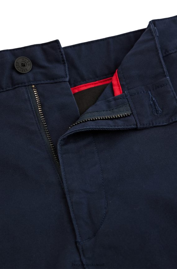 4TFNJN2155 أزرق غامق Hugo Boss بنطلون كارجو بقصة ضيقة باللون الأزرق الداكن من قماش الجبردين القطني المطاطي