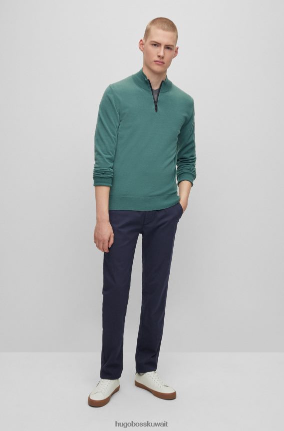 4TFNJN2160 أزرق غامق Hugo Boss تشينو بقصّة ضيّقة مصنوع من قطن الغبردين الأزرق المرن