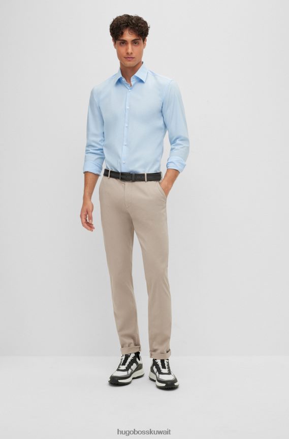 4TFNJN2161 البيج الفاتح Hugo Boss بنطال تشينو باللون البيج الفاتح مصنوع من قماش الجبردين القطني المطاطي