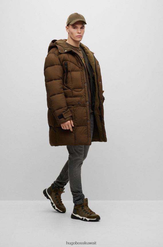 4TFNJN2163 أخضر غامق Hugo Boss سترة هوغو باركا خضراء داكنة مقاومة للماء مع بقع على المرفق