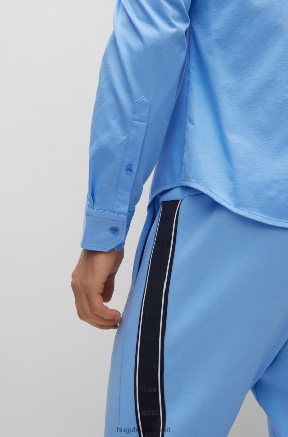 4TFNJN2187 أزرق Hugo Boss قميص بقصة عادية مصنوع من مزيج القطن الجيرسي الممتص للرطوبة باللون الأزرق هوغو