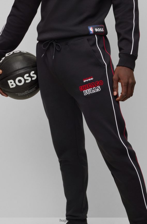 4TFNJN2209 ثيران الدوري الاميركي للمحترفين Hugo Boss & بدلة رياضية من مزيج القطن من NBA مع شعارات مطبوعة