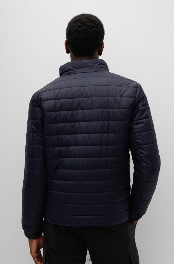 4TFNJN2213 أزرق غامق Hugo Boss سترة هوغو مبطنة مقاومة للماء باللون الأزرق الداكن مع طباعة الشعار