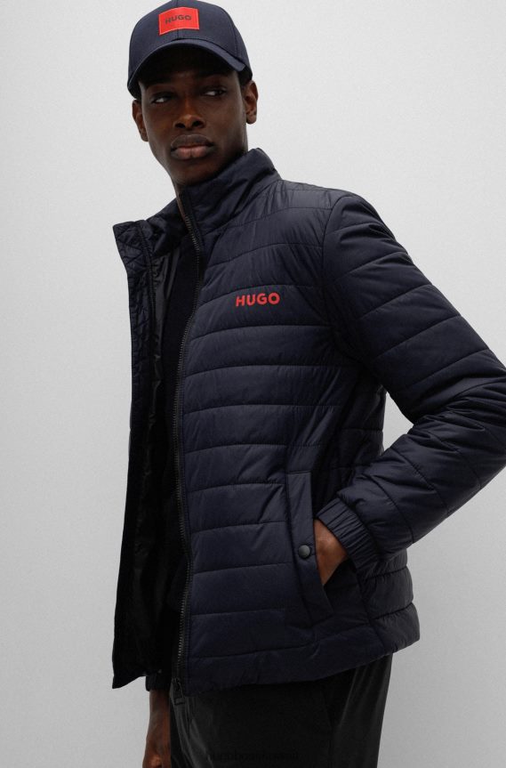 4TFNJN2213 أزرق غامق Hugo Boss سترة هوغو مبطنة مقاومة للماء باللون الأزرق الداكن مع طباعة الشعار