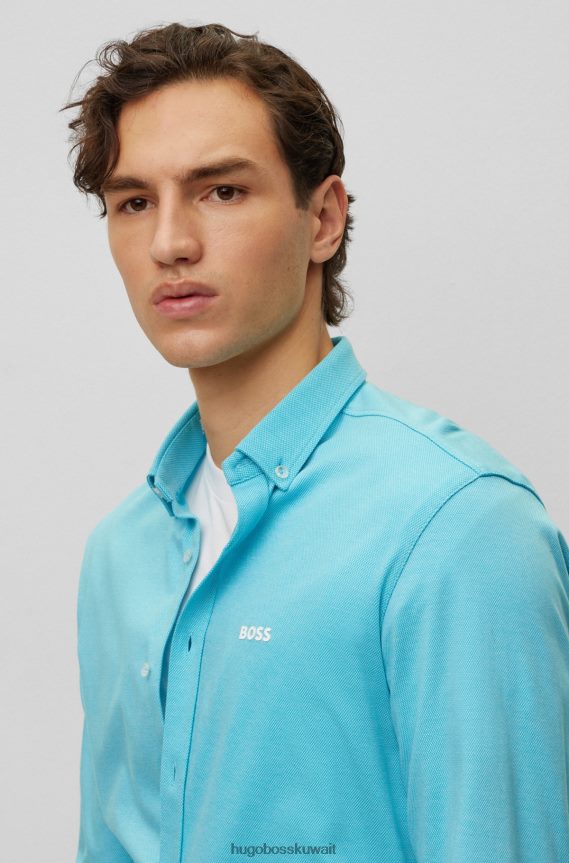 4TFNJN2220 أزرق فاتح Hugo Boss قميص Hugo باللون الأزرق الفاتح ذو المقاس العادي من قطن بيكيه مع الشعار