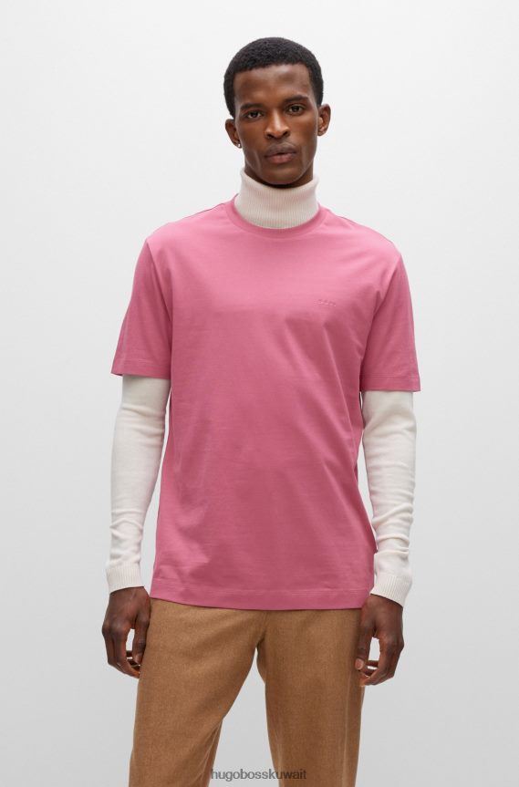 4TFNJN2241 وردي فاتح Hugo Boss تيشيرت بشعار الماركة ذو قصة عادية باللون الوردي الفاتح مصنوع من قطن جيرسي هوغو