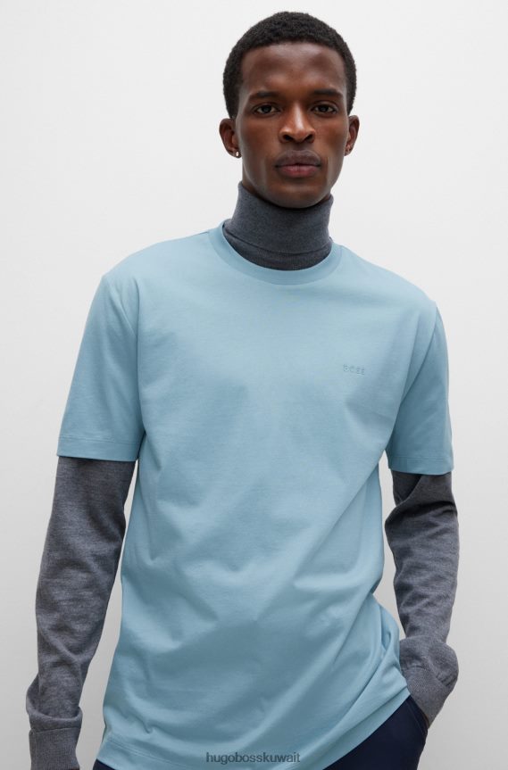 4TFNJN2246 أزرق فاتح Hugo Boss تيشيرت بشعار الماركة بمقاس عادي مصنوع من قطن الجيرسيه باللون الأزرق الفاتح من Hugo