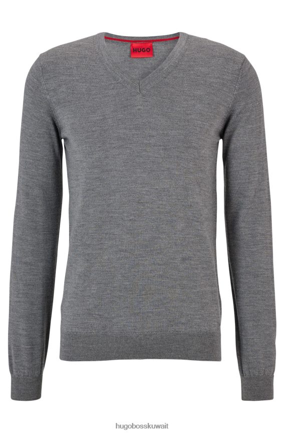 4TFNJN2252 رمادي فاتح Hugo Boss سترة ضيقة برقبة على شكل حرف V من الصوف البكر باللون الرمادي الفاتح من هوغو