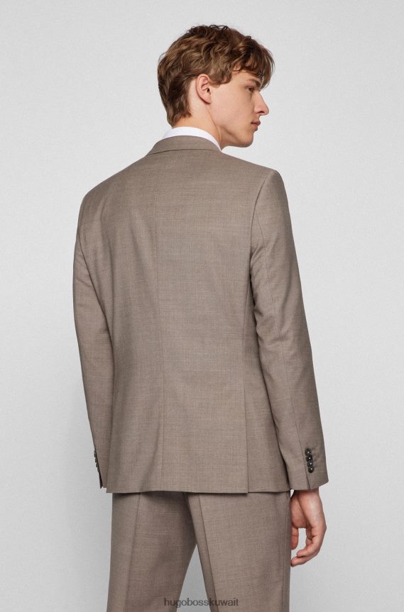 4TFNJN2287 البيج الفاتح Hugo Boss بدلة هوغو بيج فاتح من ثلاث قطع بقصة ضيقة من الصوف البكر