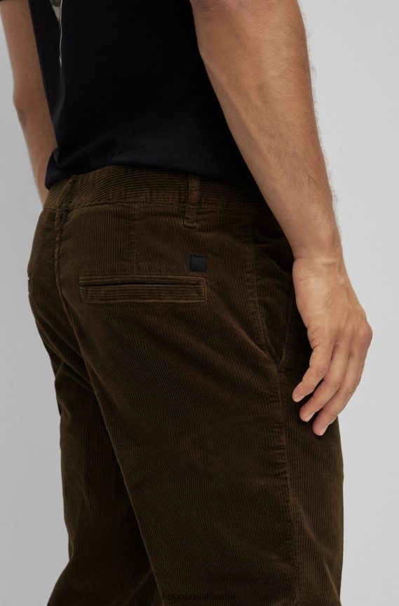 4TFNJN2301 بني غامق Hugo Boss بنطلون هوغو بني داكن مدبب من القطن المضلع