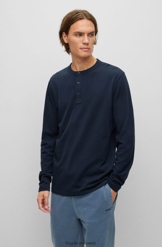 4TFNJN2354 أزرق غامق Hugo Boss تيشيرت هوغو هينلي بقصّة عادية مصنوع من قطن الجيرسيه باللون الأزرق الداكن