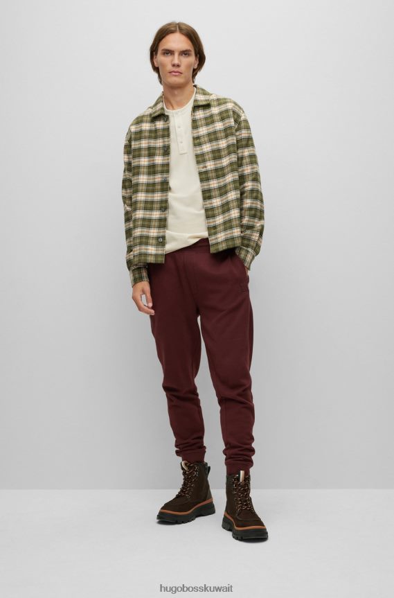 4TFNJN2355 أبيض Hugo Boss تيشيرت هوغو أبيض برقبة هينلي بقصة عادية مصنوع من قطن الجيرسيه