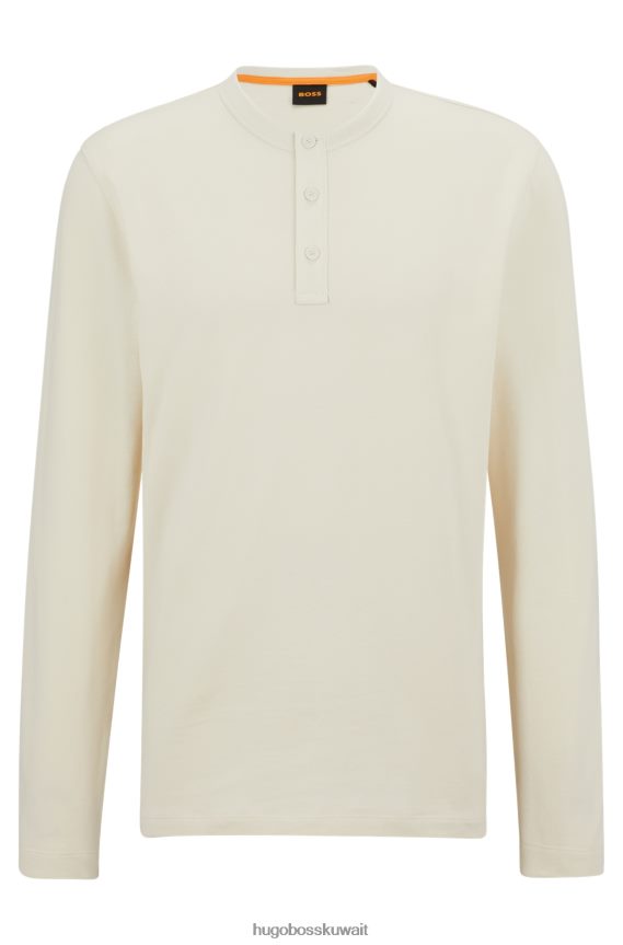 4TFNJN2355 أبيض Hugo Boss تيشيرت هوغو أبيض برقبة هينلي بقصة عادية مصنوع من قطن الجيرسيه
