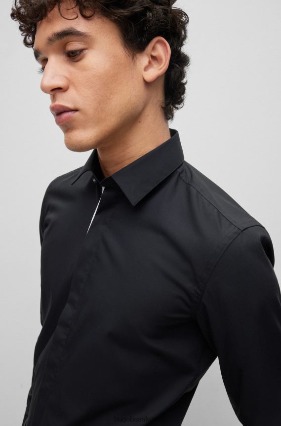 4TFNJN2371 أسود Hugo Boss قميص بقصة ضيقة مصنوع من قماش البوبلين القطني المطاطي سهل الكي باللون الأسود