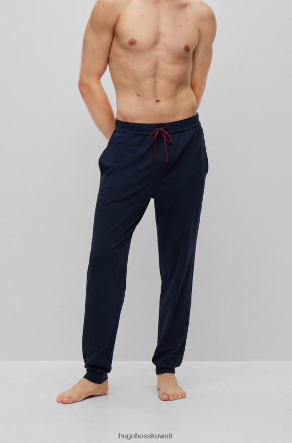 4TFNJN2382 أزرق غامق Hugo Boss بدلة رياضية من القطن المطاطي باللون الأزرق الداكن مع شعار هوغو مطرز