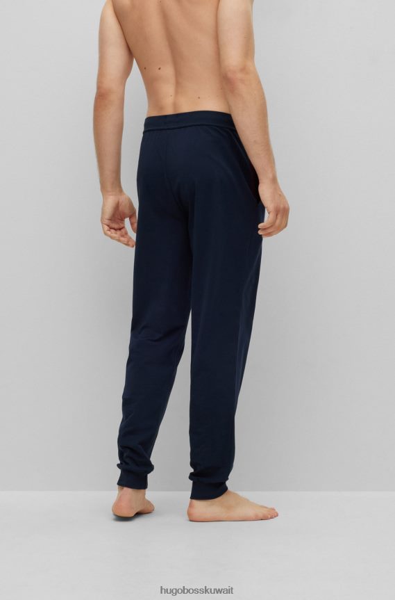 4TFNJN2382 أزرق غامق Hugo Boss بدلة رياضية من القطن المطاطي باللون الأزرق الداكن مع شعار هوغو مطرز