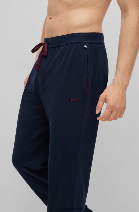 4TFNJN2382 أزرق غامق Hugo Boss بدلة رياضية من القطن المطاطي باللون الأزرق الداكن مع شعار هوغو مطرز