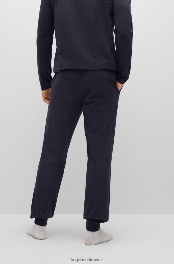 4TFNJN2383 أزرق غامق Hugo Boss بدلة رياضية من القطن المطاطي مع شعار مطرز هوغو باللون الأزرق الداكن