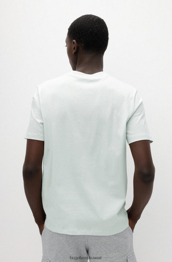 4TFNJN2389 اخضر فاتح Hugo Boss تي شيرت من القطن العضوي باللون الأخضر الفاتح مع شريط وشعار هوغو