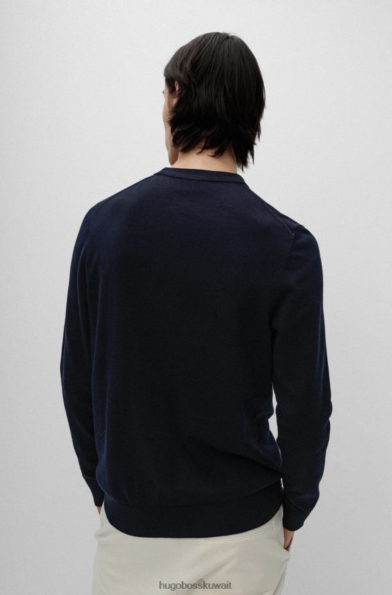 4TFNJN2398 أزرق غامق Hugo Boss سترة هوغو من القطن العضوي باللون الأزرق الداكن مع ملصق شعار أحمر