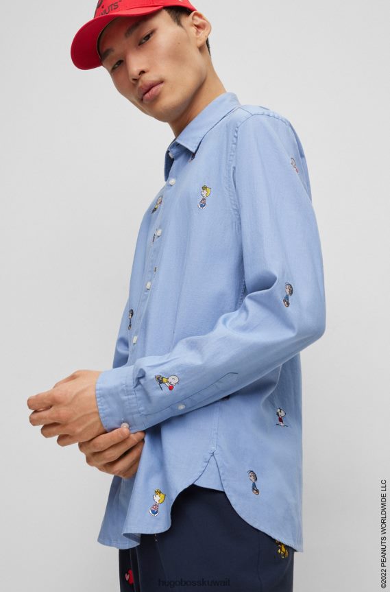 4TFNJN2446 أزرق Hugo Boss x قميص Peanuts ذو المقاس العادي من القطن مع عمل فني مطرز حصريًا