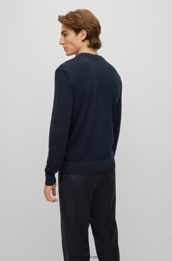 4TFNJN2460 أزرق غامق Hugo Boss سترة هوغو برقبة دائرية باللون الأزرق الداكن من القطن المنظم مع تفاصيل مخططة