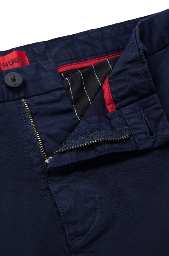 4TFNJN2500 أزرق غامق Hugo Boss بنطال تشينو Hugo بقصّة ضيقة مصنوع من قطن الجبردين المطاطي باللون الأزرق الداكن