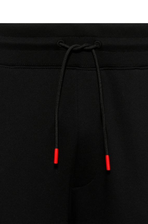 4TFNJN2573 أسود Hugo Boss بدلة رياضية سوداء من Hugo مصنوعة من قطن تيري مع رقعة شعار وإدخالات