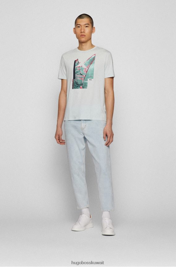 4TFNJN2603 اخضر فاتح Hugo Boss تي شيرت من قطن البيما بقصة عادية مع عمل فني ملون باللون الأخضر الفاتح