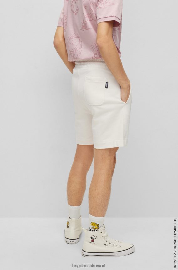 4TFNJN2612 أبيض Hugo Boss شورت من قطن تيري × الفول السوداني مع عمل فني حصري