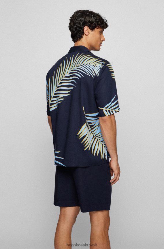 4TFNJN2631 أزرق غامق Hugo Boss قميص بأكمام قصيرة وقصة عادية مع طباعة أوراق الشجر باللون الأزرق الداكن