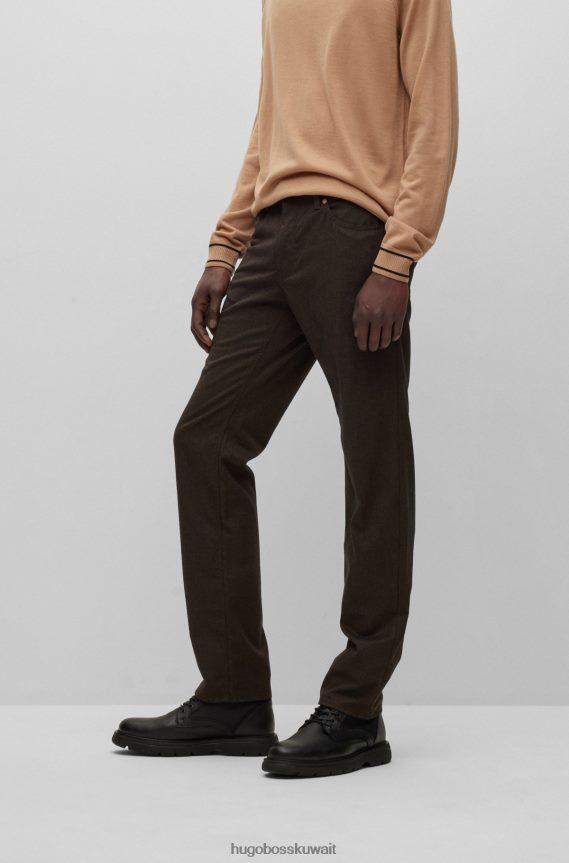4TFNJN2641 بني غامق Hugo Boss هوغو بنطال جينز بني داكن بقصة عادية من قماش الدنيم المطاطي