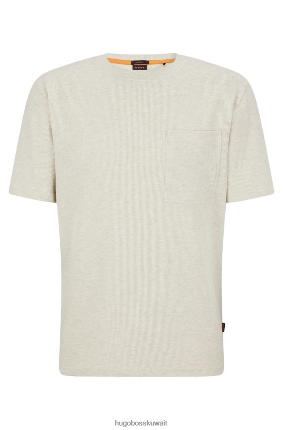 4TFNJN2659 البيج الفاتح Hugo Boss هوغو تي شيرت مريح باللون البيج الفاتح مع هيكل وافل