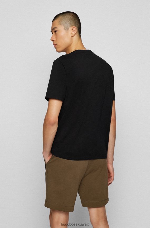 4TFNJN2676 أسود Hugo Boss تيشيرت هوغو أسود مريح من قطن الجيرسيه مع شعار ثلاثي
