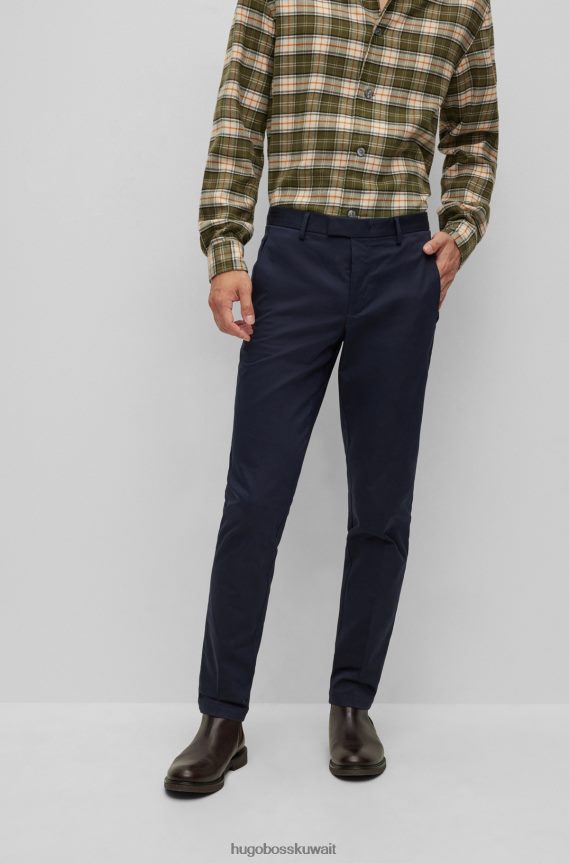 4TFNJN2727 أزرق غامق Hugo Boss بنطال هيوغو بقصة ضيقة باللون الأزرق الداكن، مصنوع من مزيج القطن والحرير