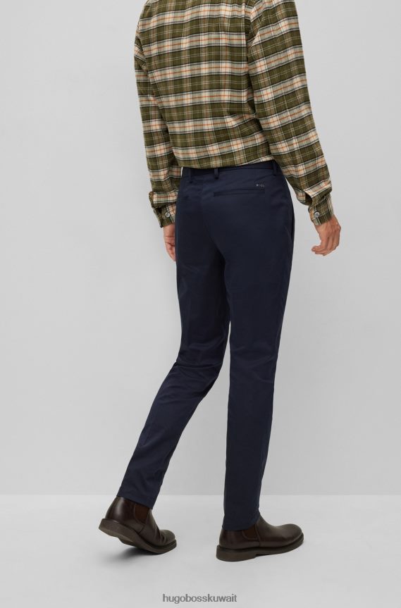 4TFNJN2727 أزرق غامق Hugo Boss بنطال هيوغو بقصة ضيقة باللون الأزرق الداكن، مصنوع من مزيج القطن والحرير