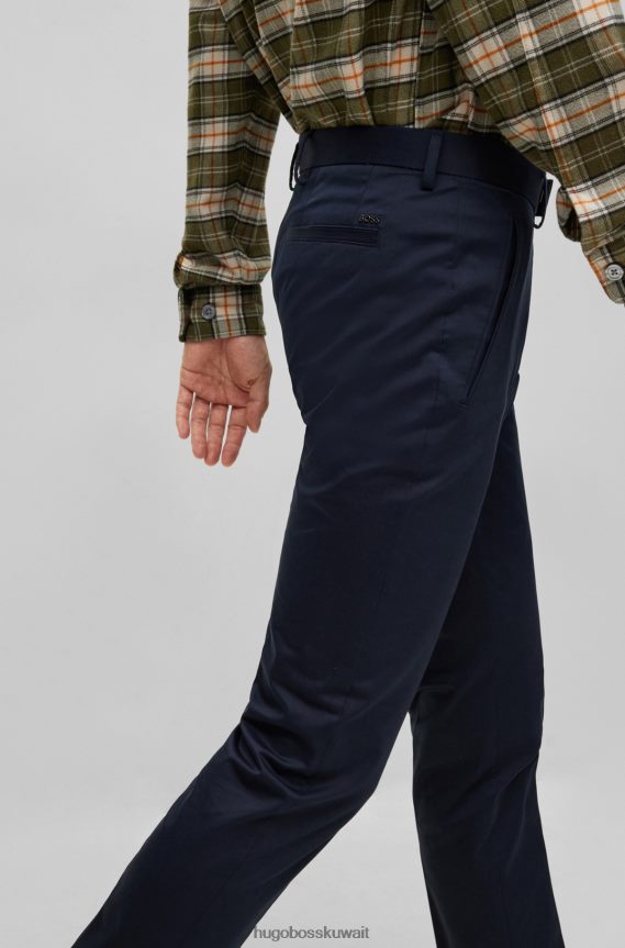 4TFNJN2727 أزرق غامق Hugo Boss بنطال هيوغو بقصة ضيقة باللون الأزرق الداكن، مصنوع من مزيج القطن والحرير