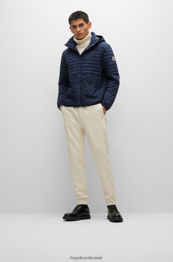 4TFNJN2763 أزرق غامق Hugo Boss هوغو سترة مبطنة مقاومة للماء باللون الأزرق الداكن مع تفاصيل الشعار
