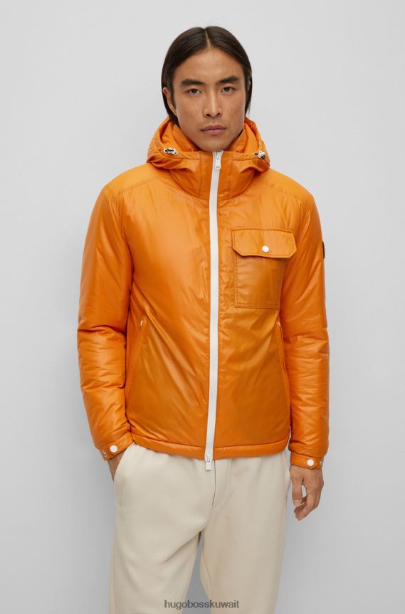 4TFNJN2807 برتقالي فاتح Hugo Boss سترة هوغو ذات غطاء رأس مقاومة للماء باللون البرتقالي الفاتح مصنوعة من مادة لامعة