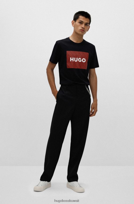 4TFNJN2832 أسود Hugo Boss تيشيرت هوغو من الجيرسي القطني باللون الأسود بقصة عادية وطبعة شعار