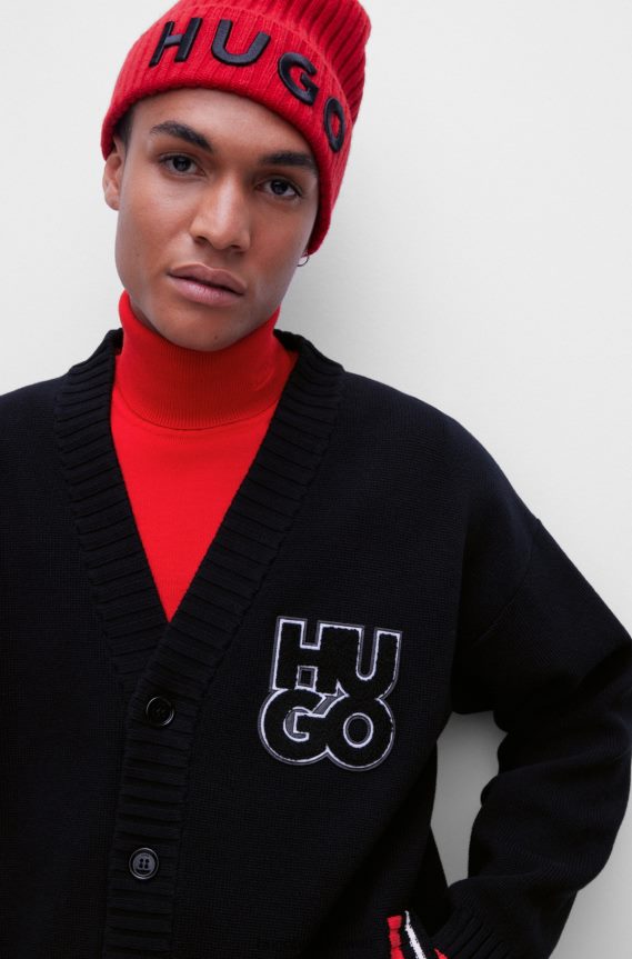 4TFNJN2845 أسود Hugo Boss سترة Hugo كبيرة الحجم من القطن العضوي مع شعار مكدس باللون الأسود